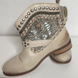 Flying Monkey leather flat ankle boot
